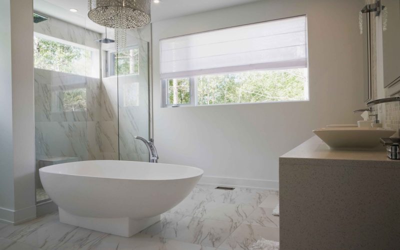 bright-and-modern-bathroom-interior-with-bathtub-2026-03-10-03-08-13-utc_11zon